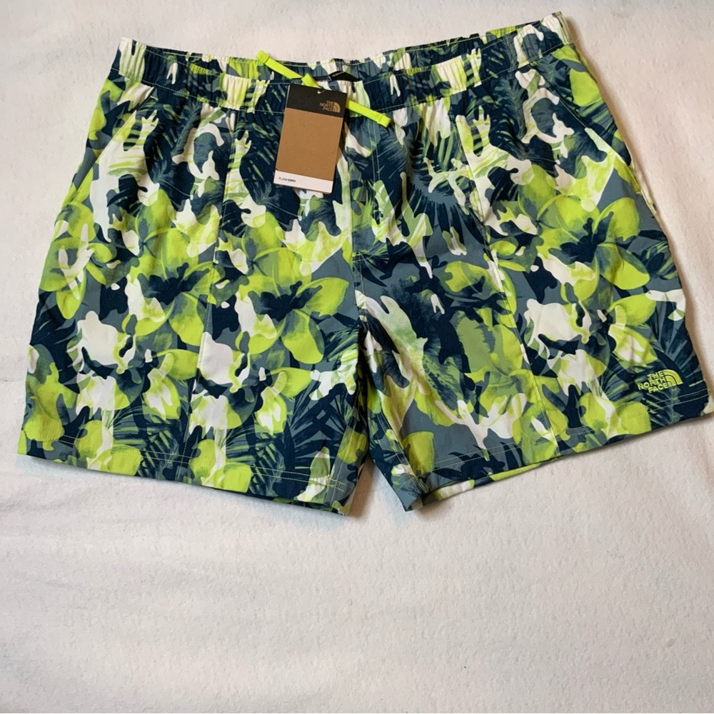 NEW The North Face Class V Shorts Men's Size  XXL Printed Green Tropical